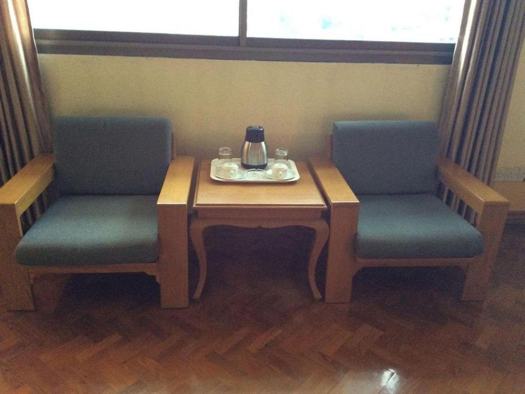 Yuzana Hotel Yangon Dış mekan fotoğraf