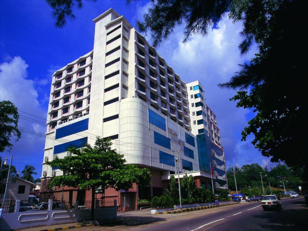 Yuzana Hotel Yangon Dış mekan fotoğraf