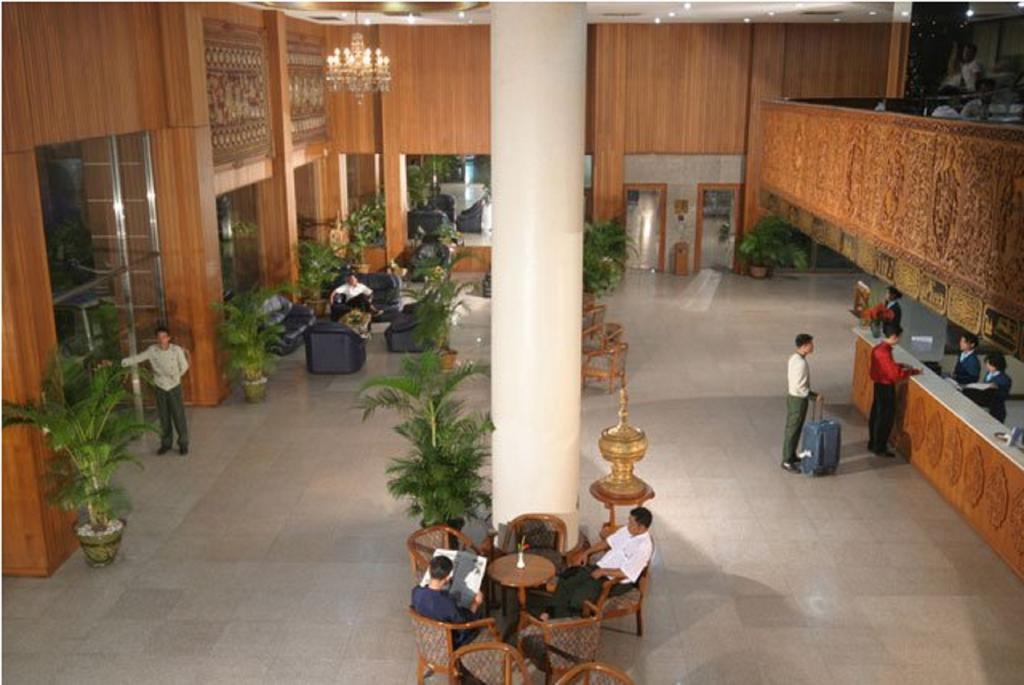 Yuzana Hotel Yangon Dış mekan fotoğraf