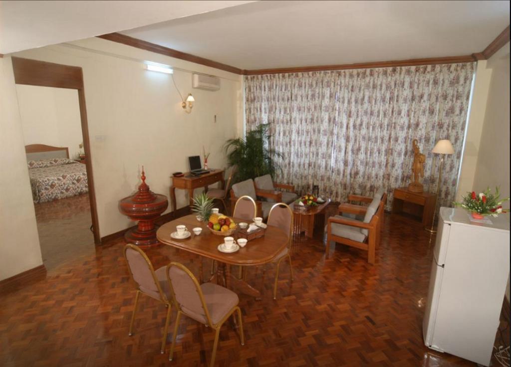 Yuzana Hotel Yangon Dış mekan fotoğraf