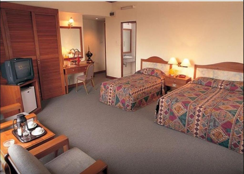 Yuzana Hotel Yangon Dış mekan fotoğraf